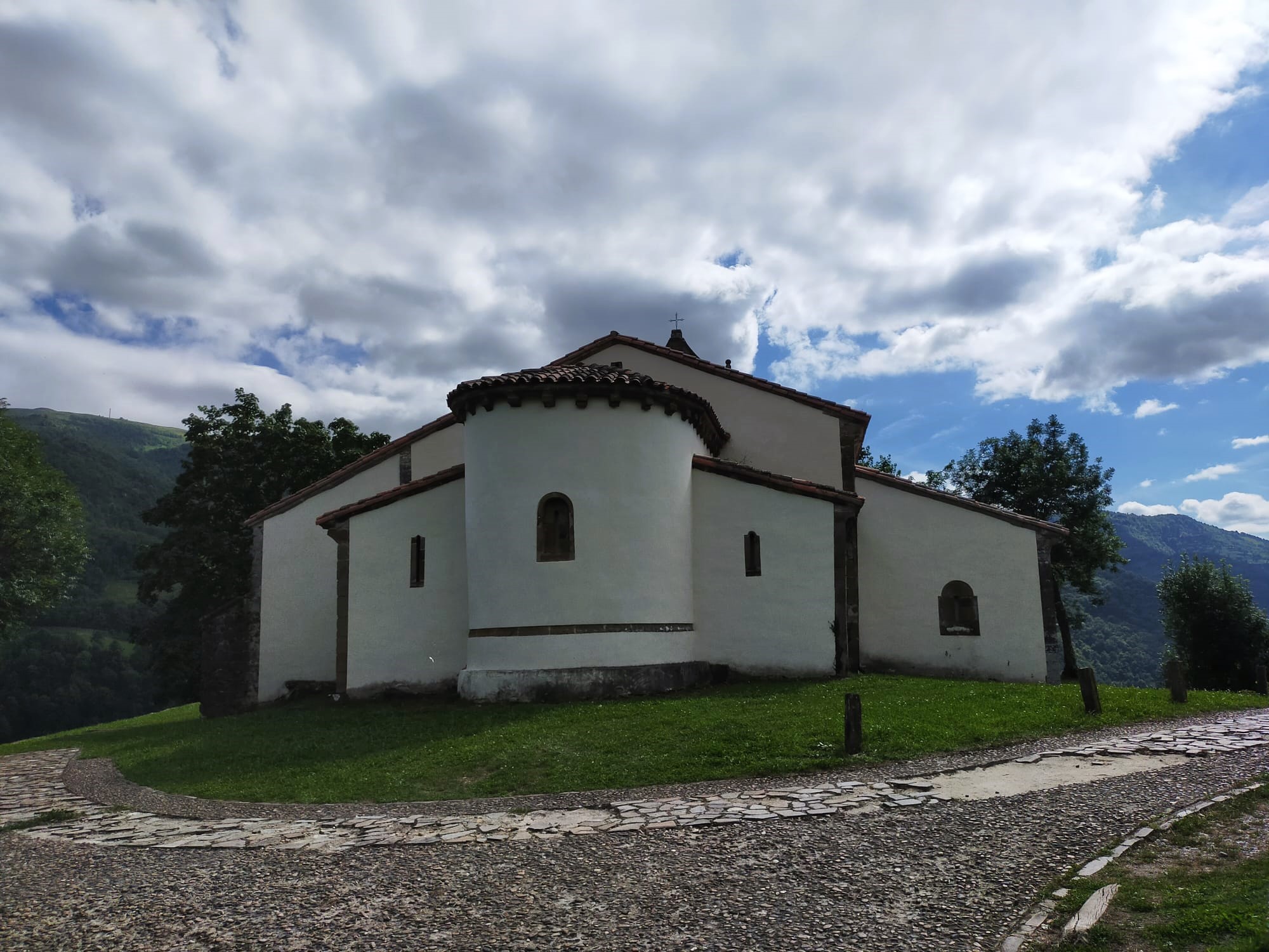 Iglesia de San Vicente de Serrapio